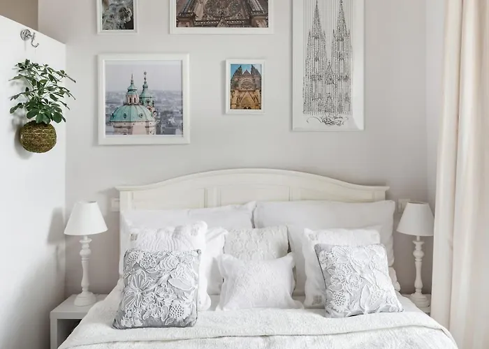 Old Town Square Apartment